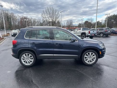 Used 2013 Volkswagen Tiguan SE image 4