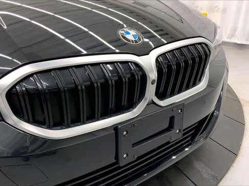 Used 2024 BMW 330i xDrive Sedan w/ Convenience Package image 31