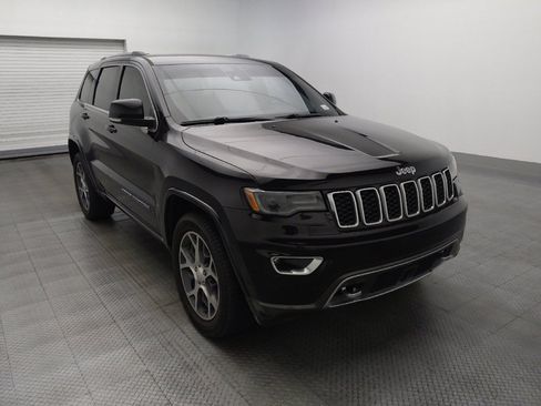 Used 2018 Jeep Grand Cherokee Limited image 13