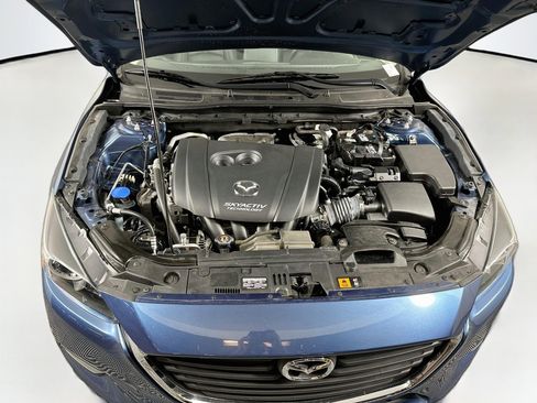 Used 2018 MAZDA MAZDA3 Touring FWD image 32