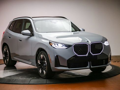 Used 2026 BMW X3 xDrive30i w/ Premium Package AWD/4WD image 6