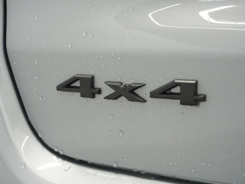 New 2026 Jeep Compass Latitude image 22