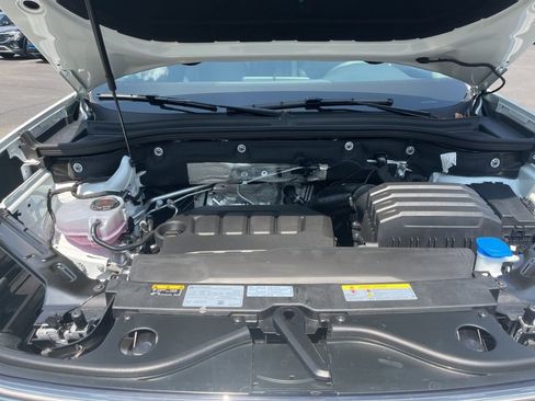 New 2026 Volkswagen Atlas Peak Edition image 11