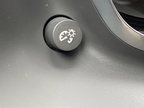 Used 2023 Chevrolet Camaro LT image 21