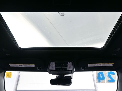 Used 2024 Dodge Durango R/T w/ Tow 'N Go Package image 19