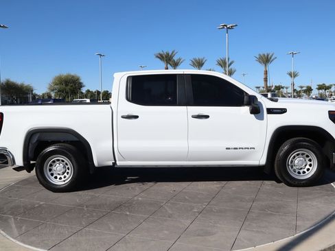 Used 2025 GMC Sierra 1500 Pro w/ Pro Value Package image 4