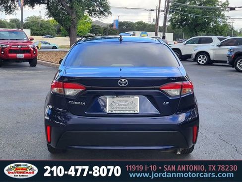 Used 2022 Toyota Corolla LE FWD image 4