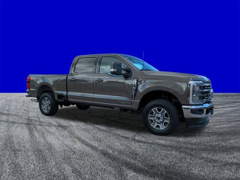 New 2026 Ford F250 Lariat w/ FX4 Off-Road Package image 2