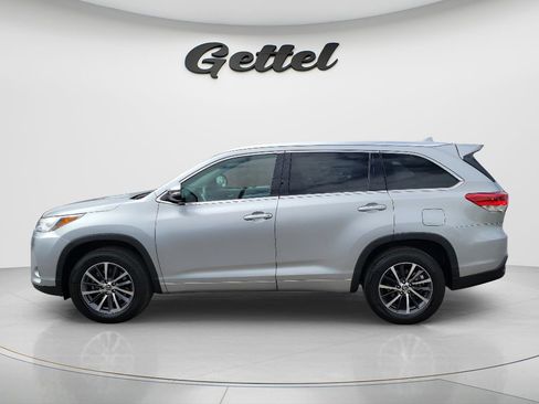 Used 2017 Toyota Highlander XLE image 7