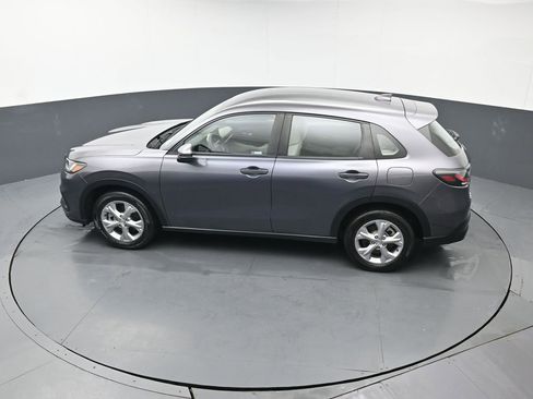 Certified 2023 Honda HR-V LX image 38
