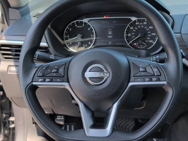 Used 2024 Nissan Altima 2.5 SV FWD image 16