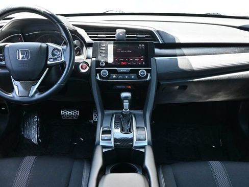 Used 2019 Honda Civic Sport image 10