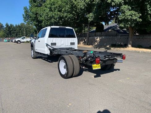 New 2026 Ford F450 XL w/ XL Chrome Package image 3