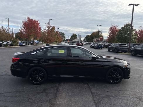 Used 2022 Honda Accord Sport image 8