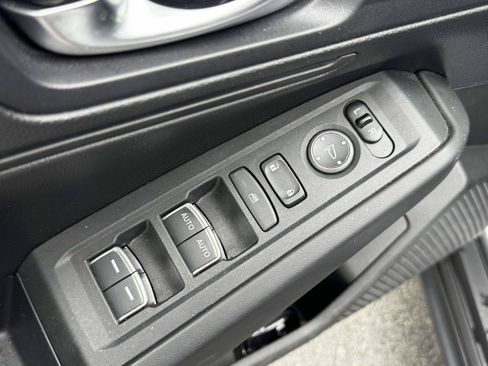 Used 2023 Honda Accord LX image 17
