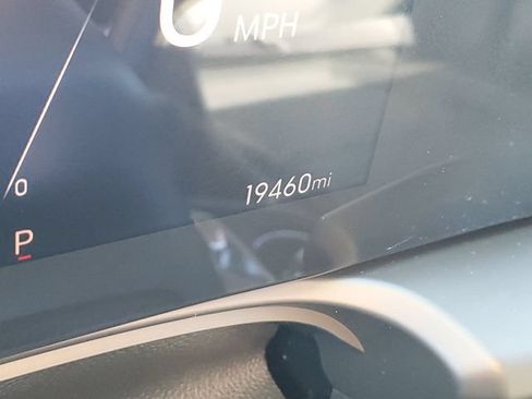 Certified 2024 Buick Encore GX Preferred AWD/4WD image 11