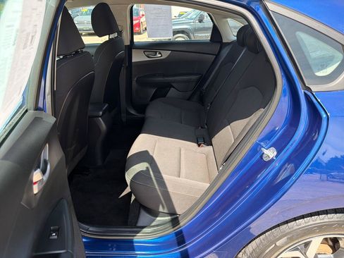 Used 2021 Kia Forte LXS FWD image 29