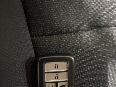 Used 2021 Honda Passport Sport image 17