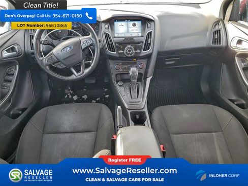 Used 2017 Ford Focus SEL w/ Cold Weather Package FWD image 11