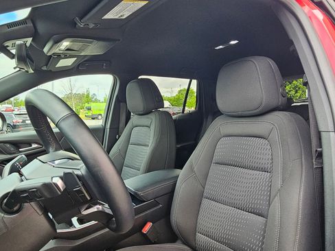 Used 2025 Chevrolet Equinox LT w/ Safety and Technology Package AWD/4WD image 21