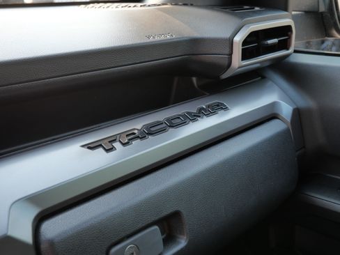 Certified 2024 Toyota Tacoma SR5 AWD/4WD image 30