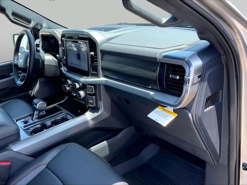 Used 2025 Ford F150 Lariat w/ Equipment Group 501A Mid AWD/4WD image 18