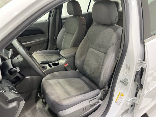 Used 2015 Chevrolet Malibu LS FWD image 15