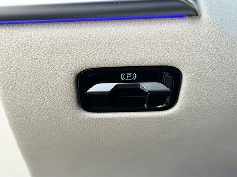 Used 2023 Mercedes-Benz S 580 4MATIC Sedan image 36