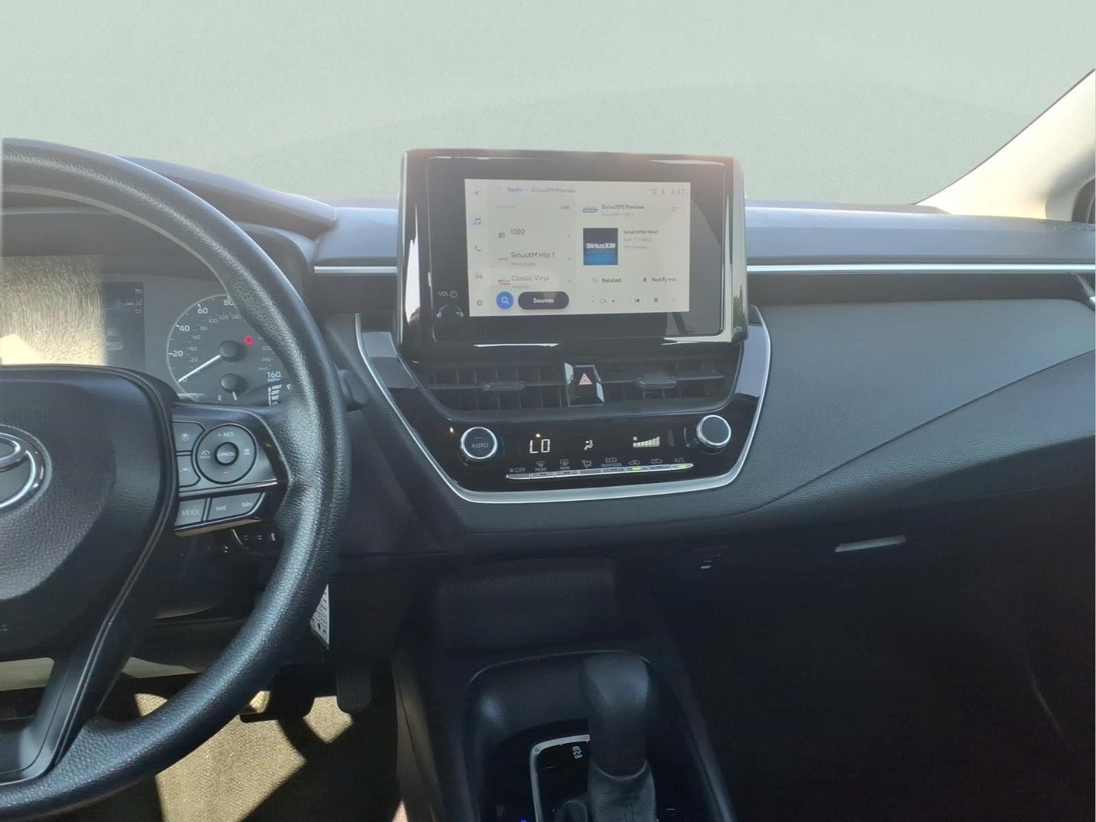 Used 2024 Toyota Corolla LE FWD image 6