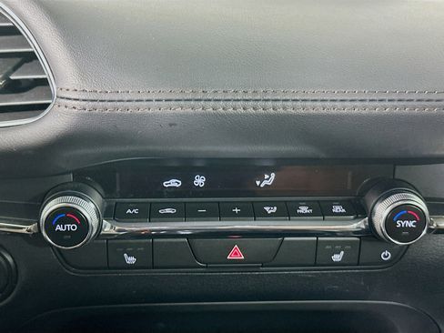 Used 2025 MAZDA MAZDA3 s image 24