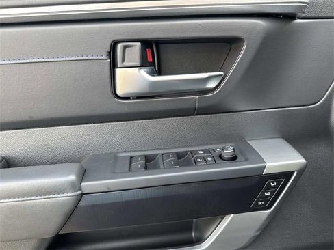 Used 2025 Toyota Sequoia Platinum image 26