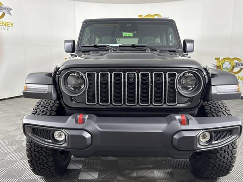 New 2026 Jeep Wrangler Unlimited Rubicon w/ Technology Group image 2