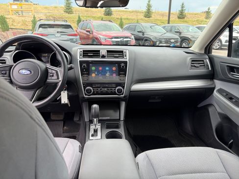 Used 2019 Subaru Outback 2.5i Premium w/ Popular Package #2 AWD/4WD image 19