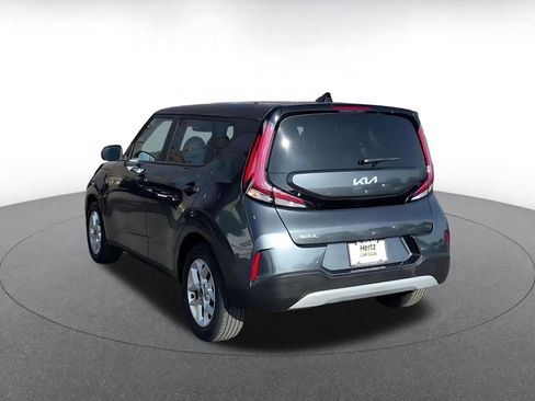 Used 2025 Kia Soul LX w/ LX Technology Package image 10