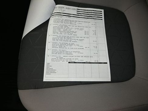 Used 2025 Toyota RAV4 XLE image 5