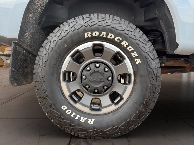 Used 2024 Ford F350 Lariat w/ Lariat Ultimate Package AWD/4WD image 27