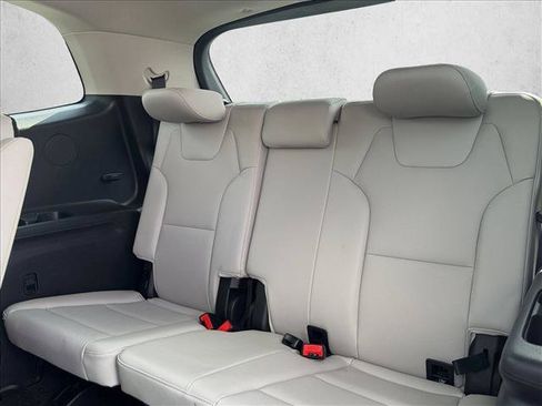 Used 2023 Kia Telluride EX w/ EX Captain's Chair Package FWD image 18