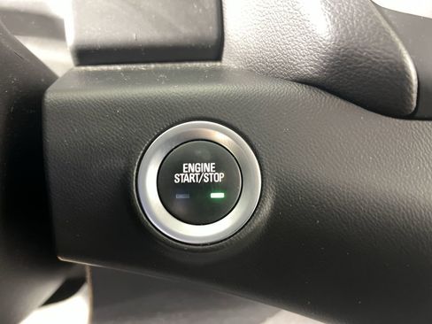 Certified 2019 GMC Terrain SLE w/ Driver Convenience Package image 17