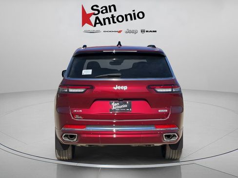 New 2025 Jeep Grand Cherokee L Overland w/ Trailer Tow Package AWD/4WD image 8