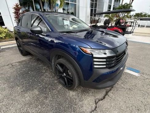 Used 2025 Nissan Kicks S FWD image 4