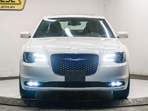 Used 2022 Chrysler 300 S image 6
