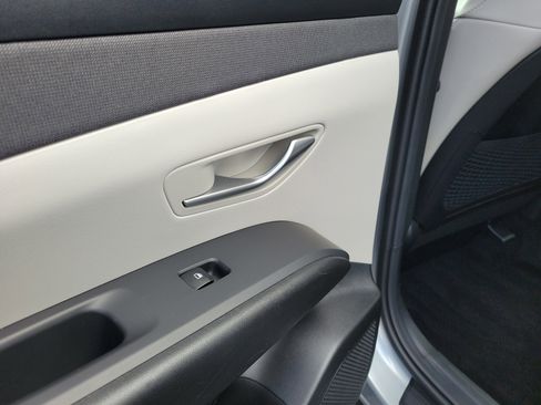 Used 2023 Hyundai Tucson SEL w/ Convenience Package image 13