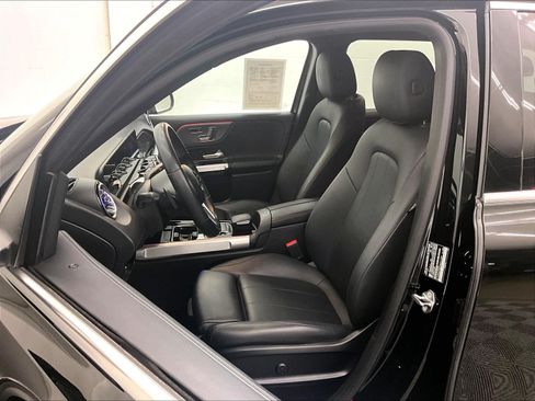 Certified 2022 Mercedes-Benz GLB 250 image 16