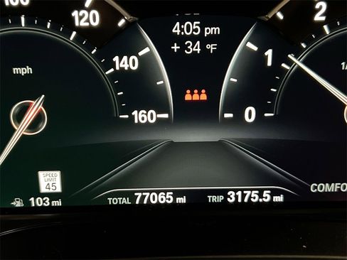 Used 2019 BMW 540i xDrive image 12