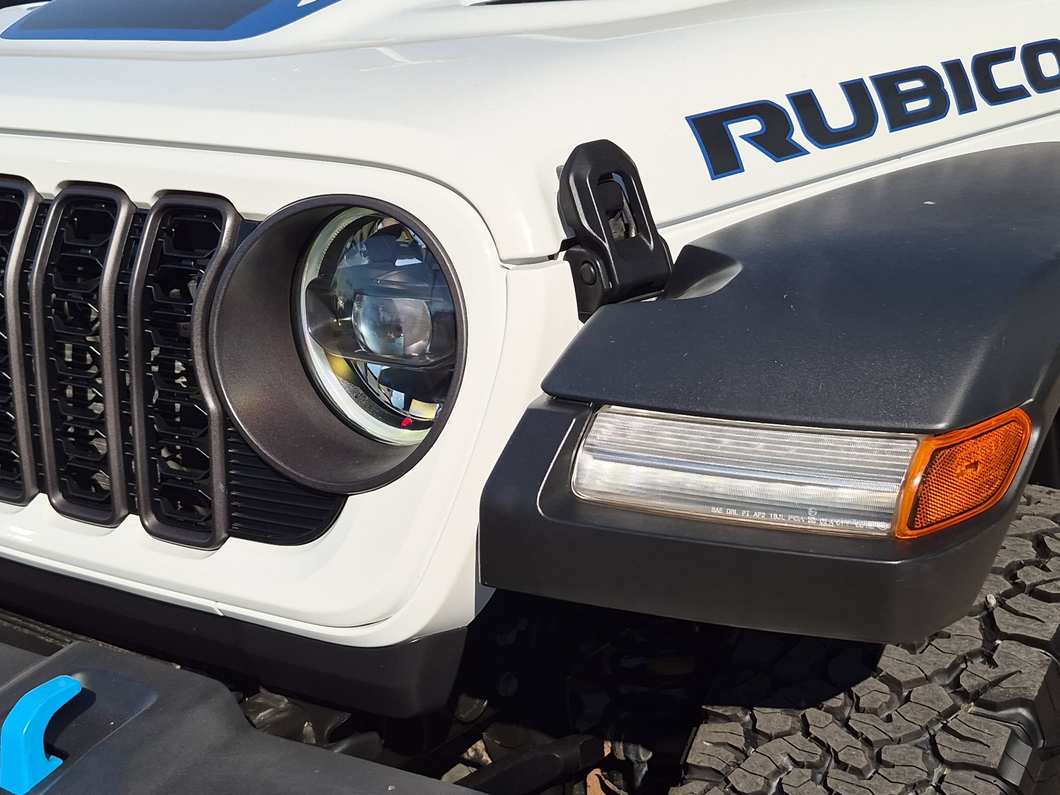Used 2024 Jeep Wrangler Unlimited Rubicon 4xe AWD/4WD image 9