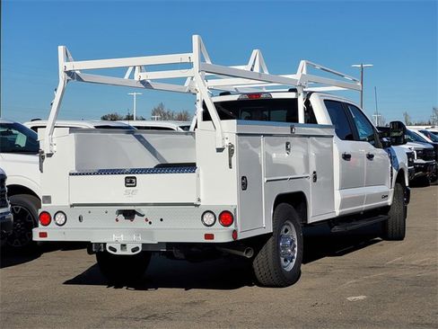New 2025 Ford F350 XL w/ XL Chrome Package image 4