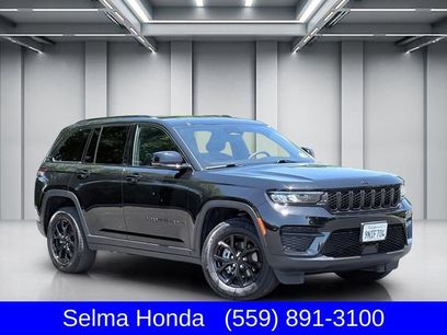 Used 2025 Jeep Grand Cherokee Altitude