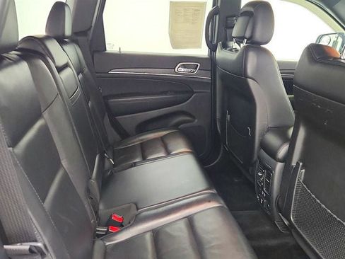 Used 2018 Jeep Grand Cherokee Limited AWD/4WD image 23