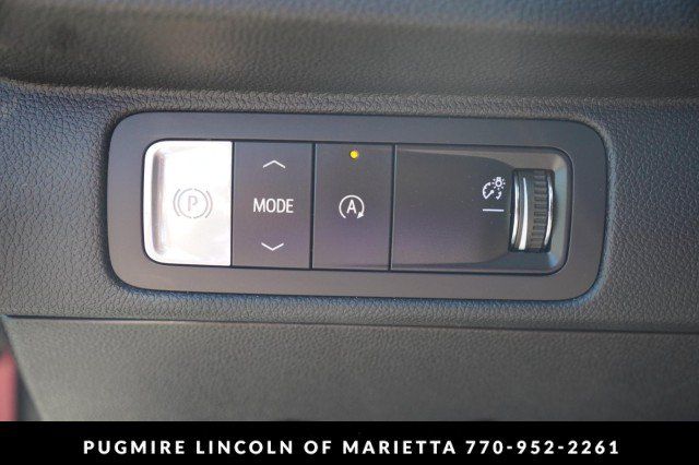 Used 2025 Chevrolet Traverse LT w/ Sun and Wheel Package FWD image 26