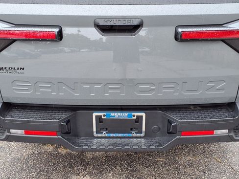 Used 2025 Hyundai Santa Cruz SEL image 10